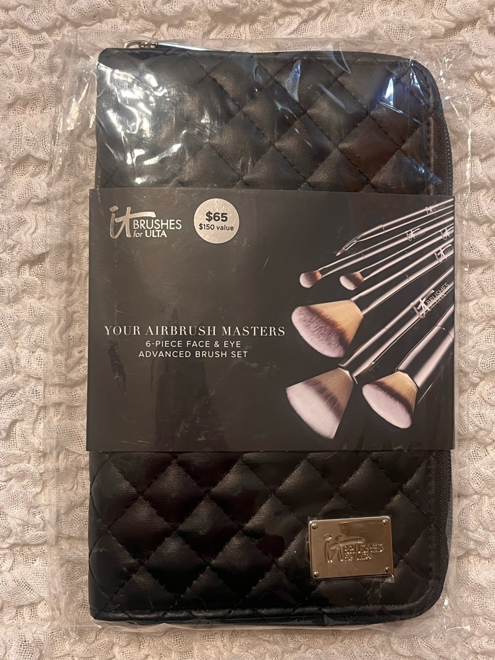 Ulta Beauty 6-Piece Airbrush Masters Brush Set in Black